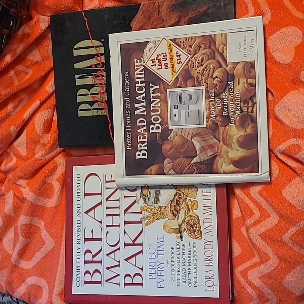Collection of 3 bread making baking cook books 📚 recipes
